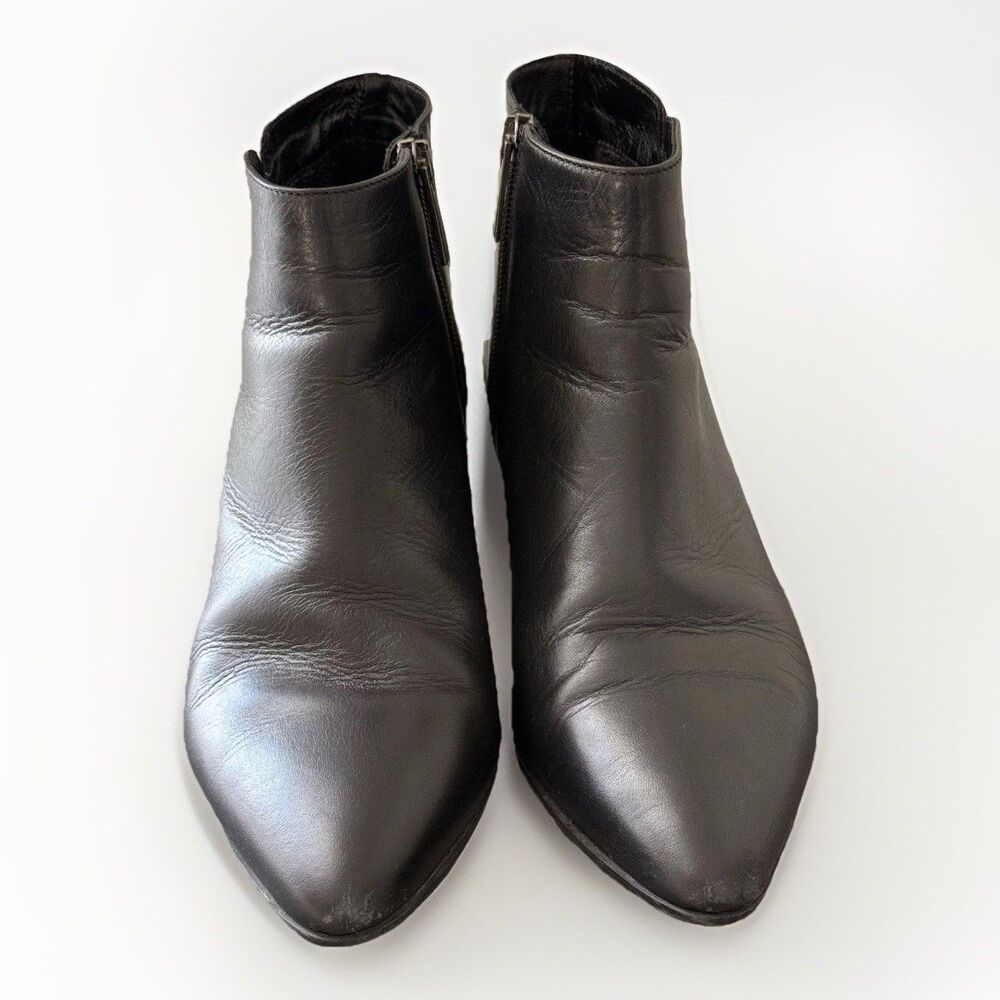 Aquatalia Italian Black Patent Leather Side Zipper Pointed Toe Ankle Boot Size 9 - Picture 2 of 10